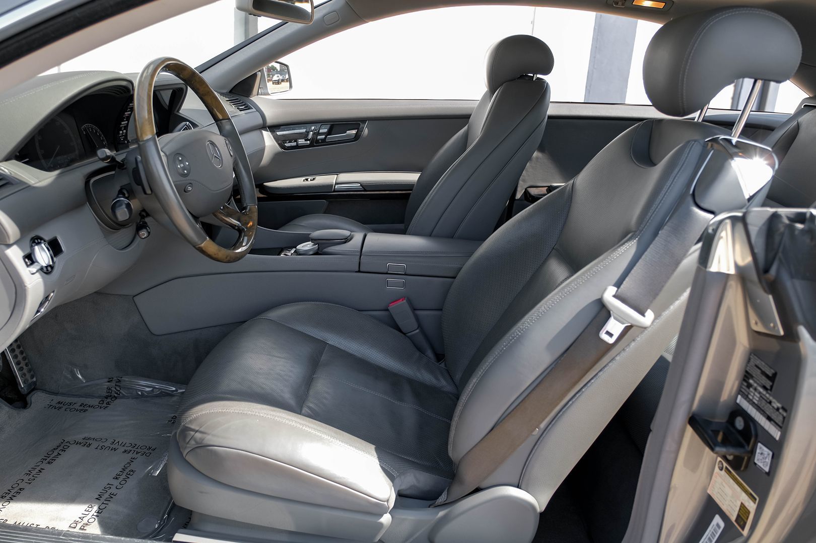 2010 Mercedes Benz CL 550 4MATIC photo 2