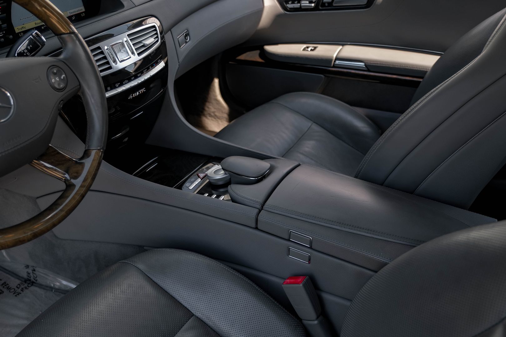 2010 Mercedes Benz CL 550 4MATIC photo 20