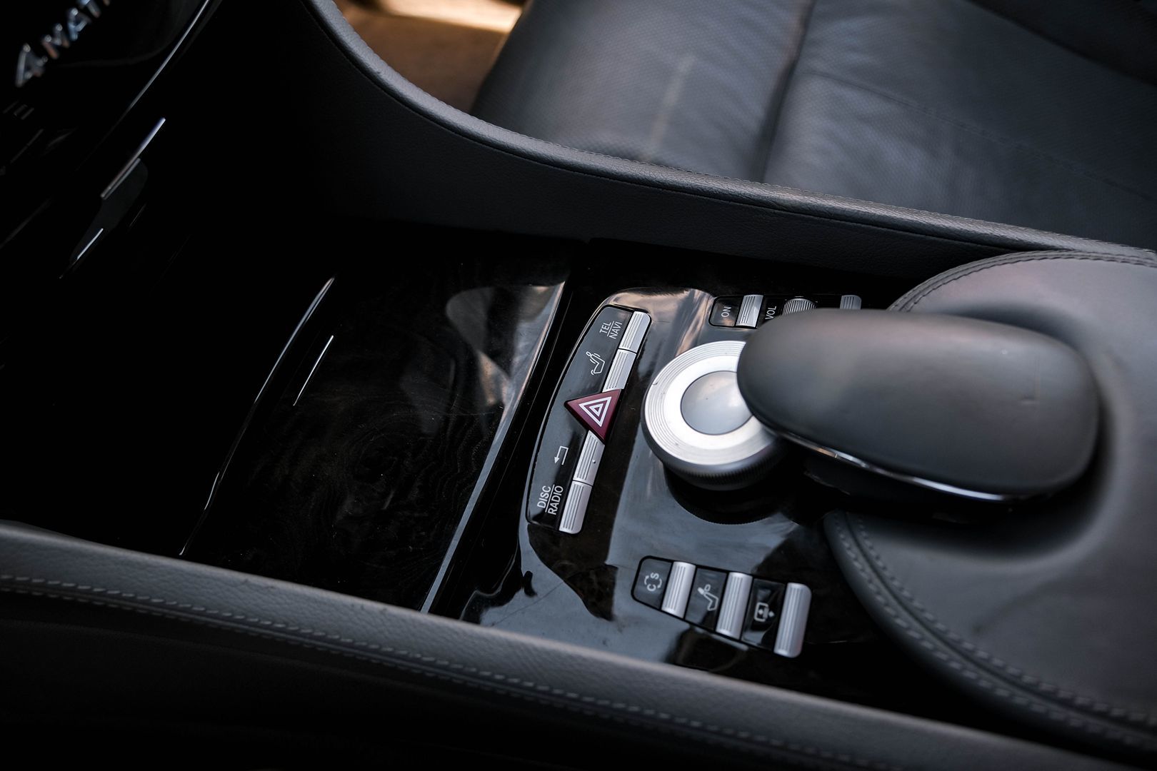 2010 Mercedes Benz CL 550 4MATIC photo 21