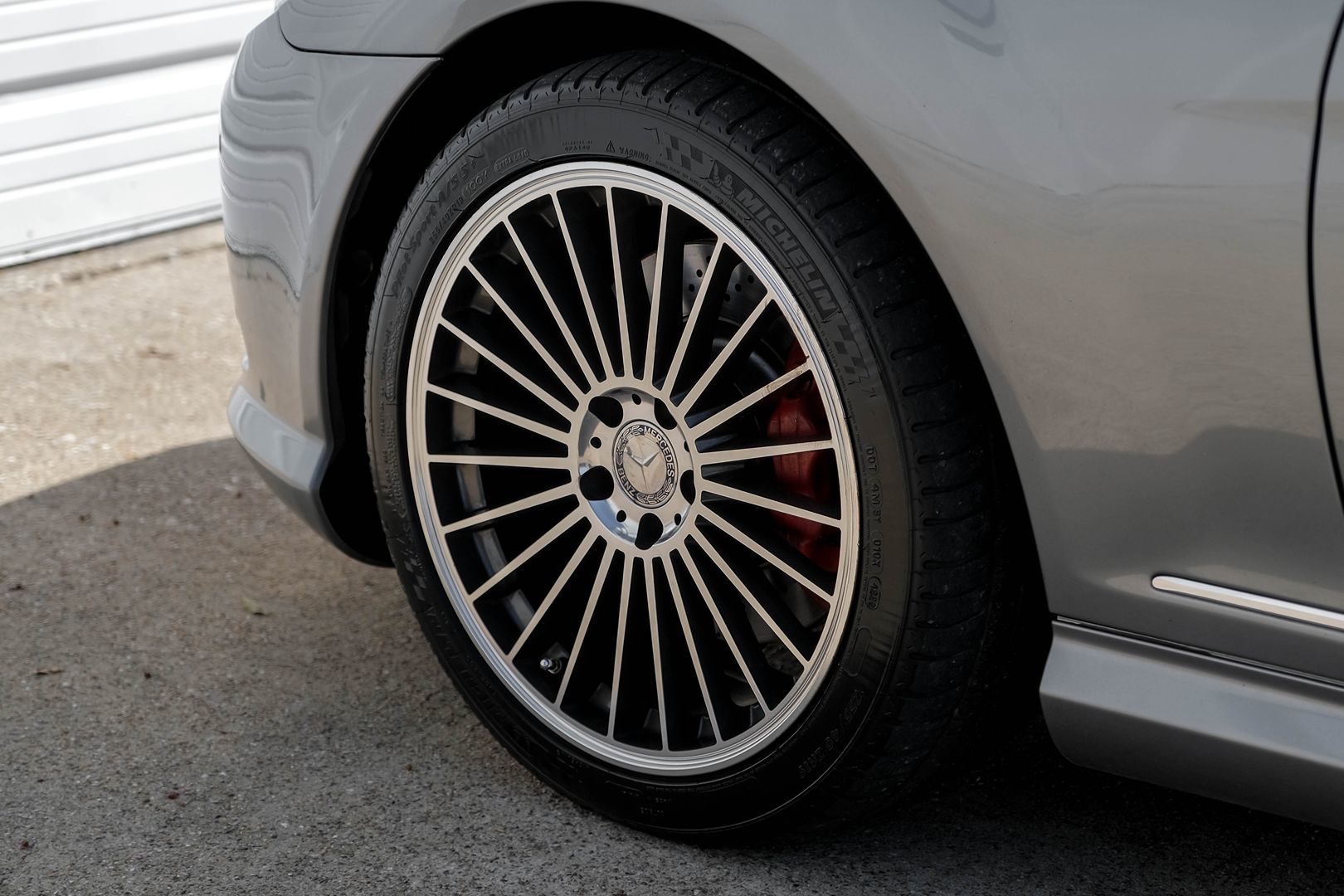 2010 Mercedes Benz CL 550 4MATIC photo 47