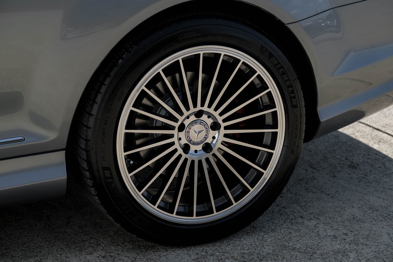 2010 Mercedes Benz CL 550 4MATIC photo 48