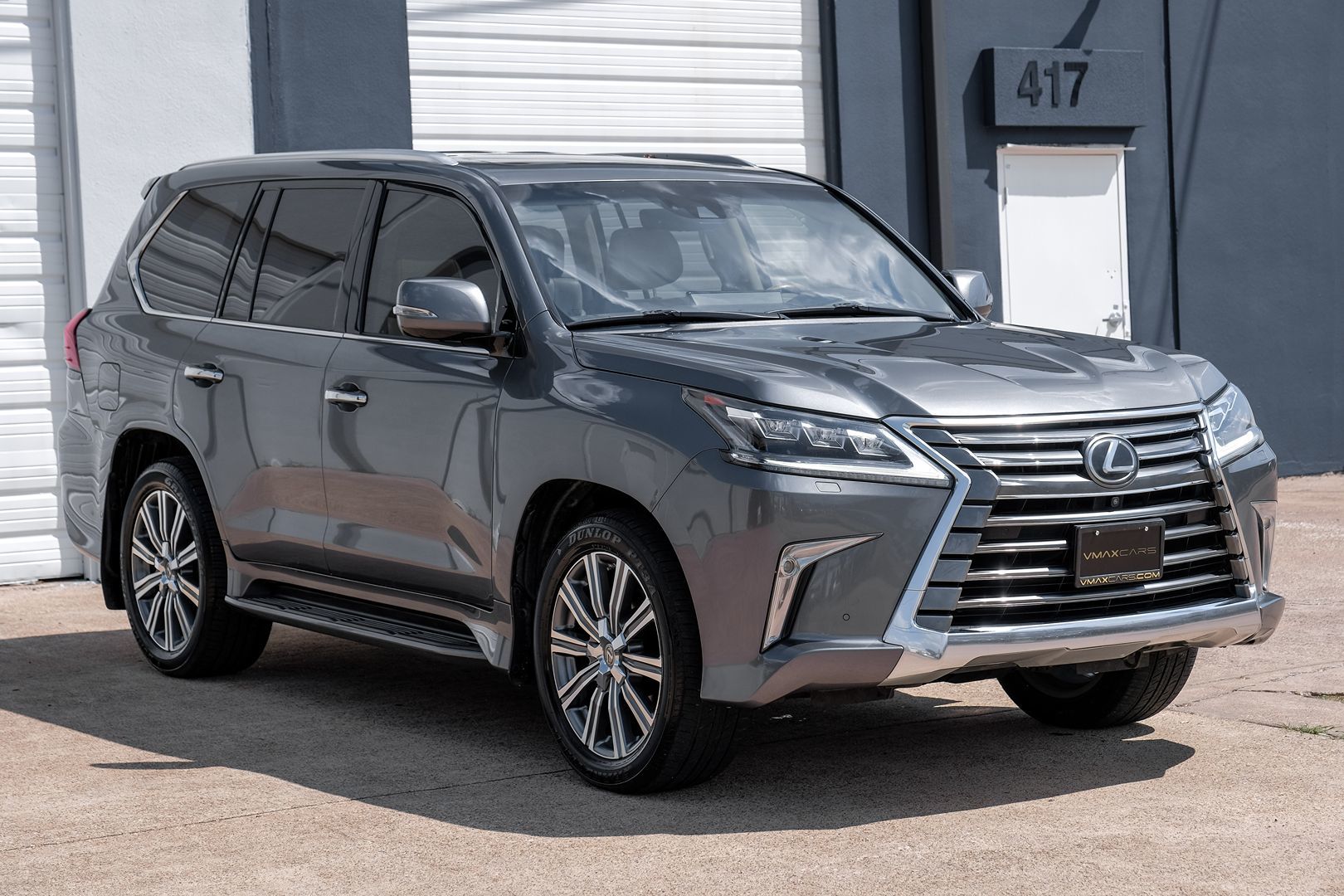 2016 Lexus LX 570 photo 8