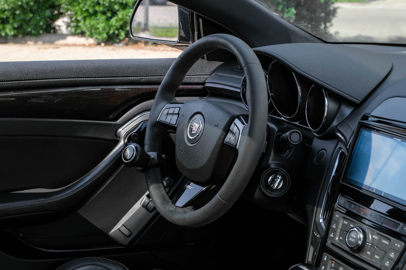 2013 Cadillac CTS V photo 11