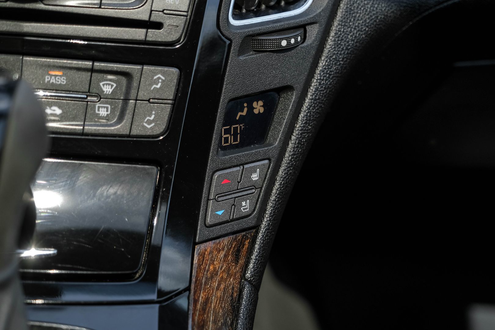 2013 Cadillac CTS V photo 23