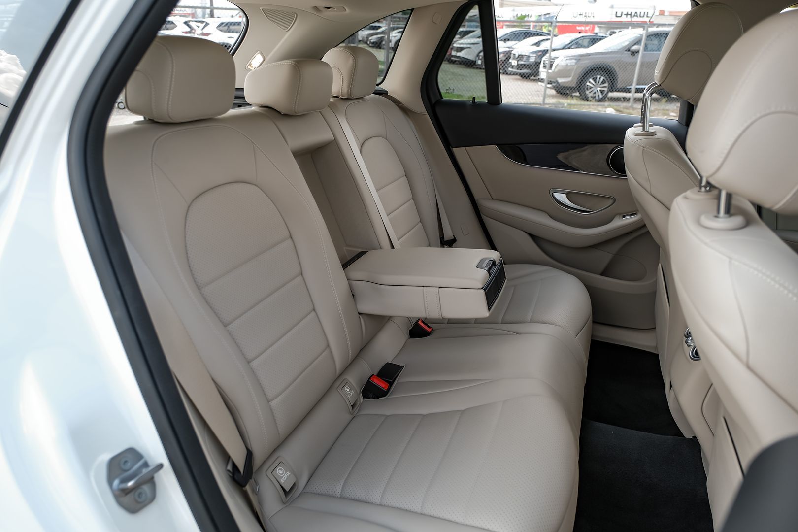 2020 Mercedes Benz GLC 300 photo 27