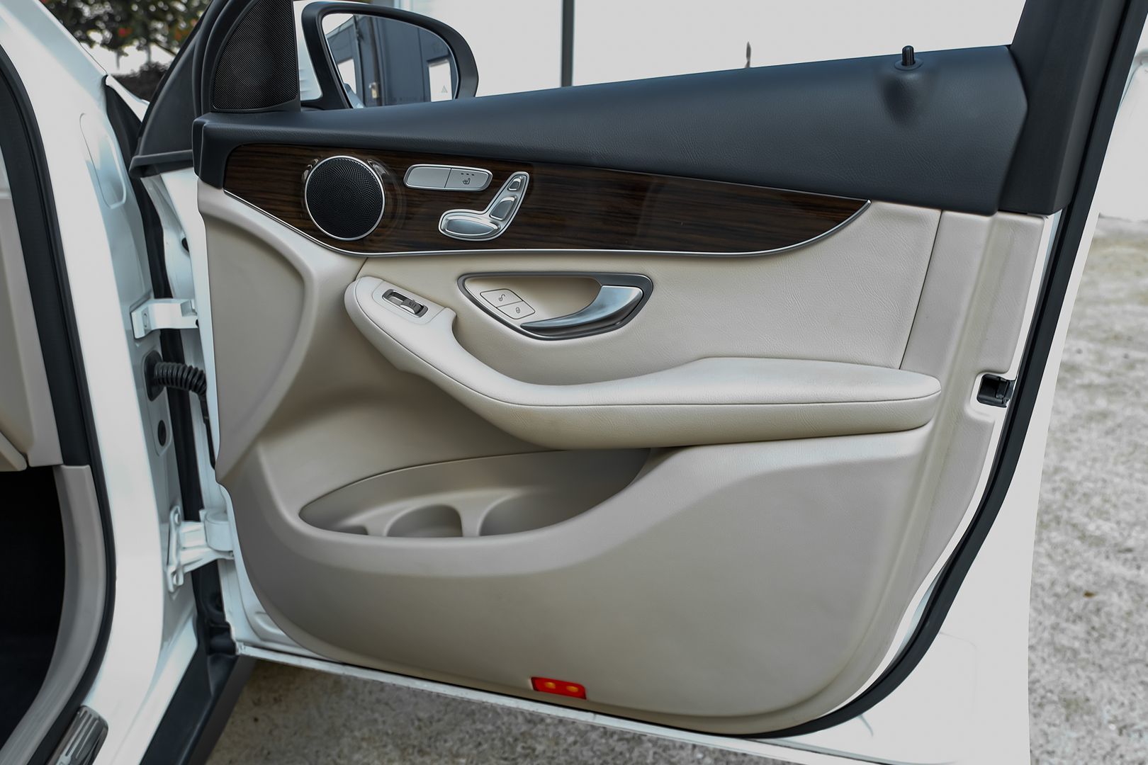2020 Mercedes Benz GLC 300 photo 37