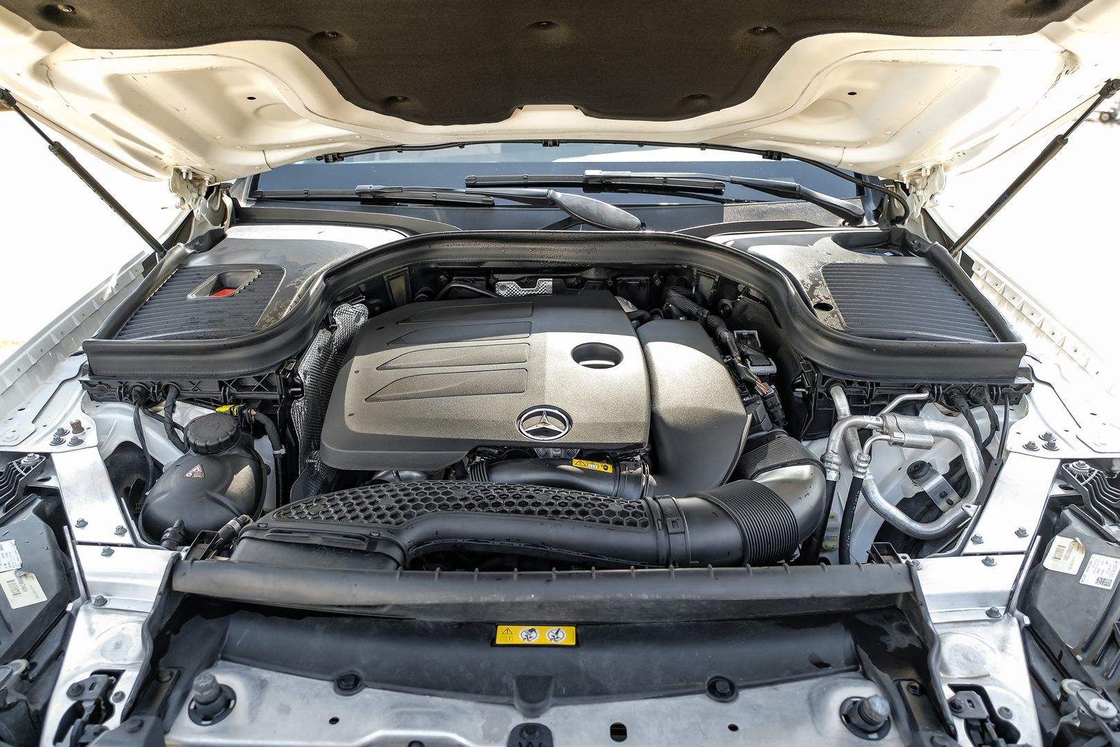 2020 Mercedes Benz GLC 300 photo 43
