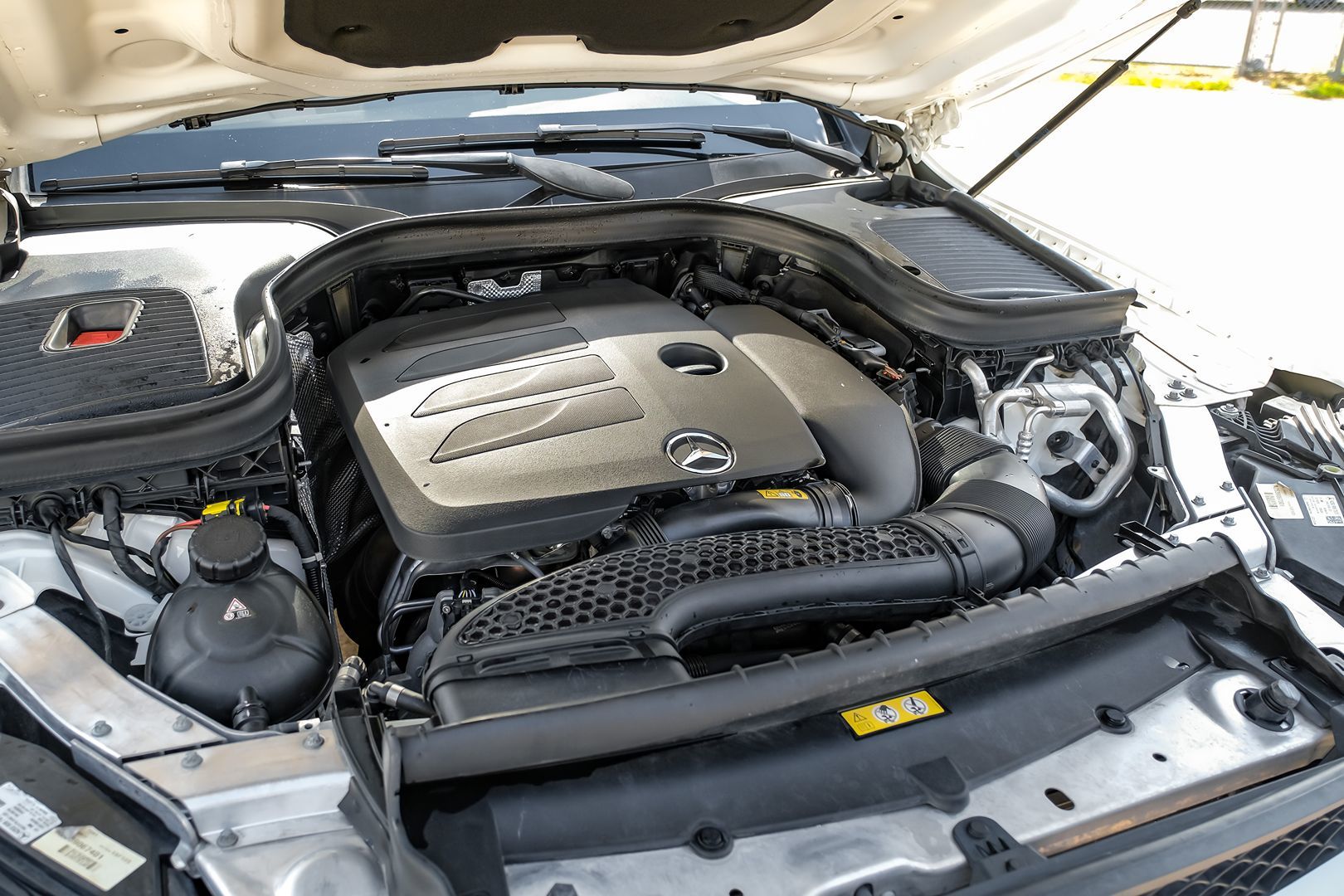 2020 Mercedes Benz GLC 300 photo 44