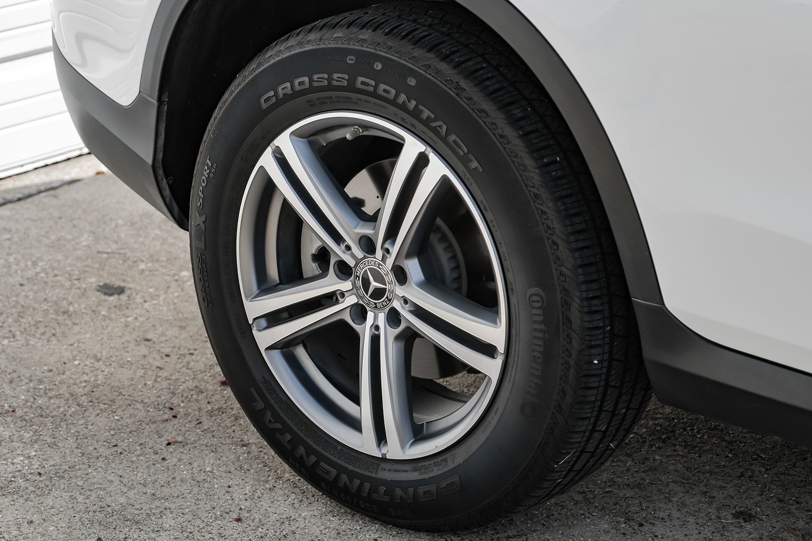 2020 Mercedes Benz GLC 300 photo 48