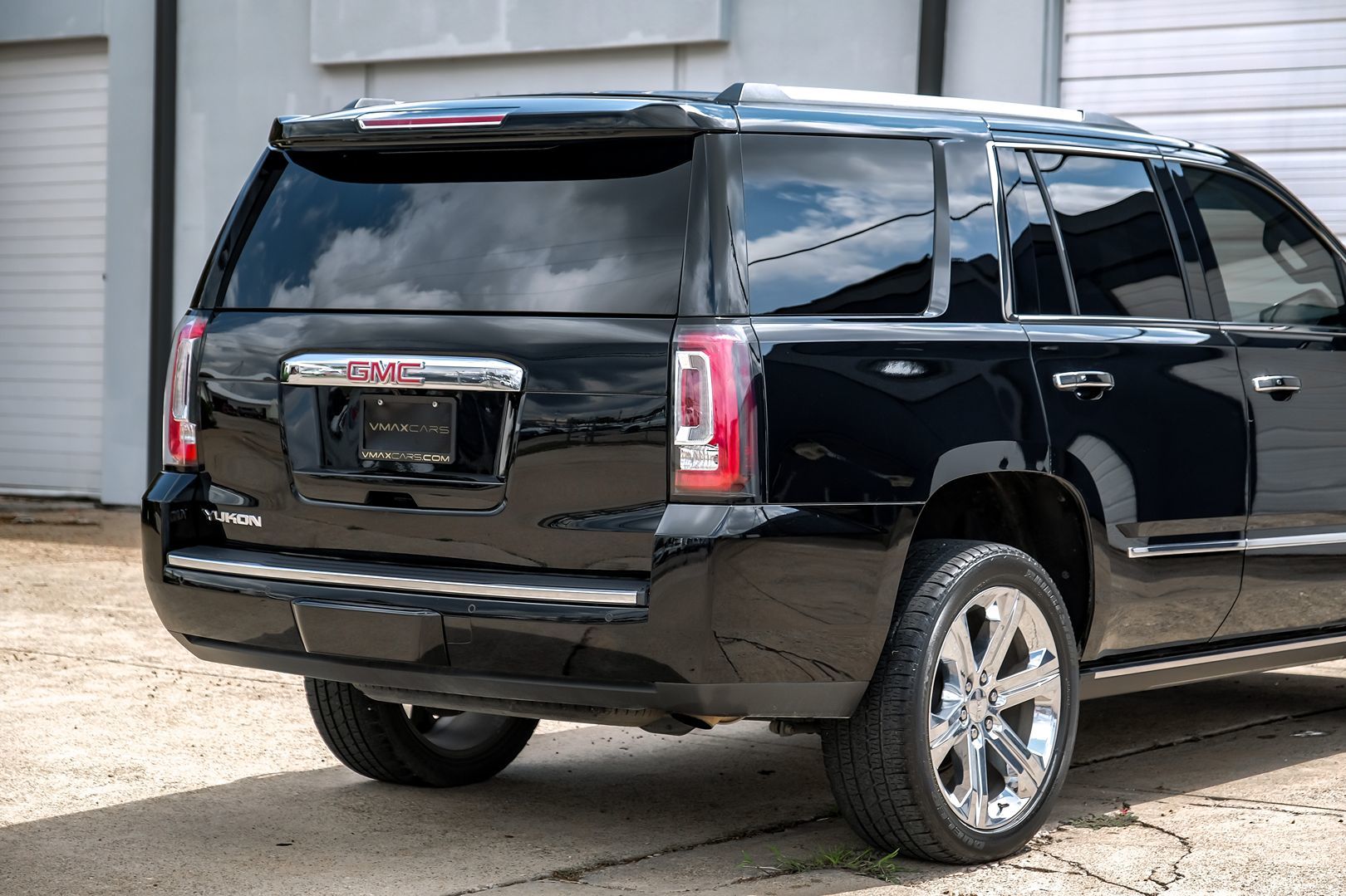 2017 Gmc Yukon Denali photo 10