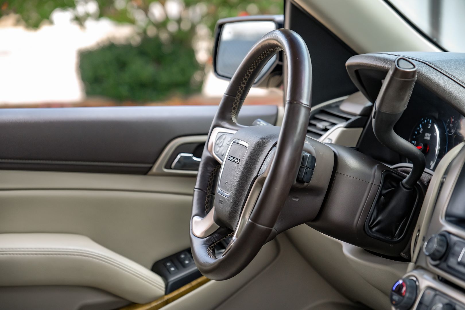 2017 Gmc Yukon Denali photo 17