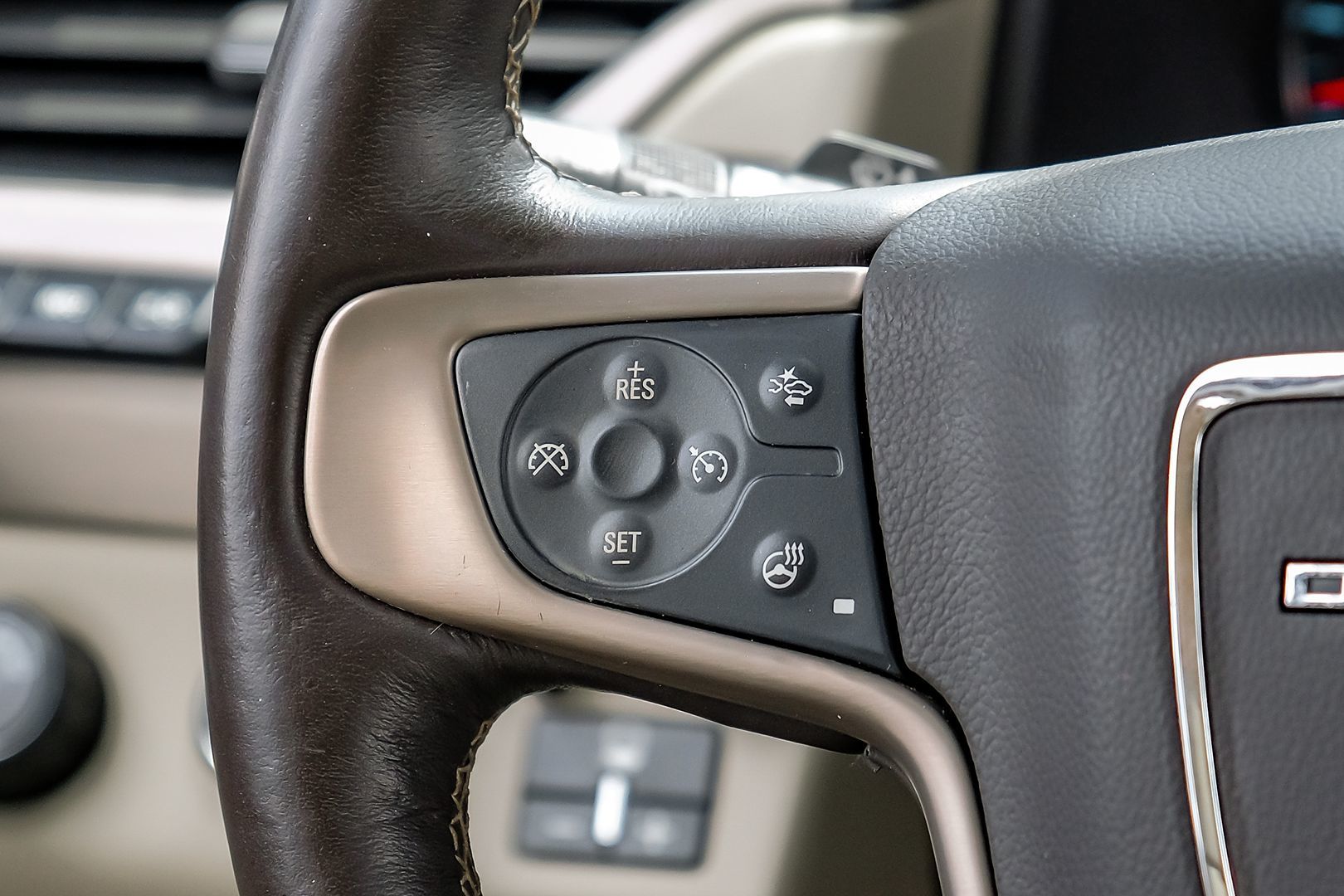 2017 Gmc Yukon Denali photo 18