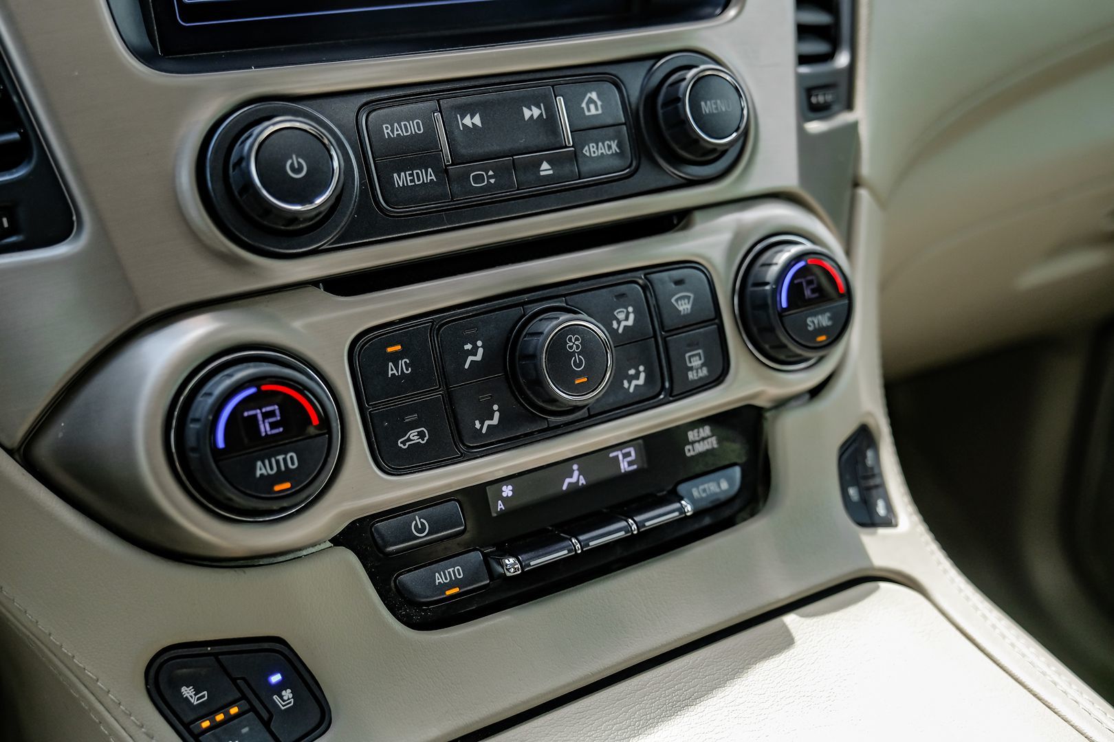 2017 Gmc Yukon Denali photo 26