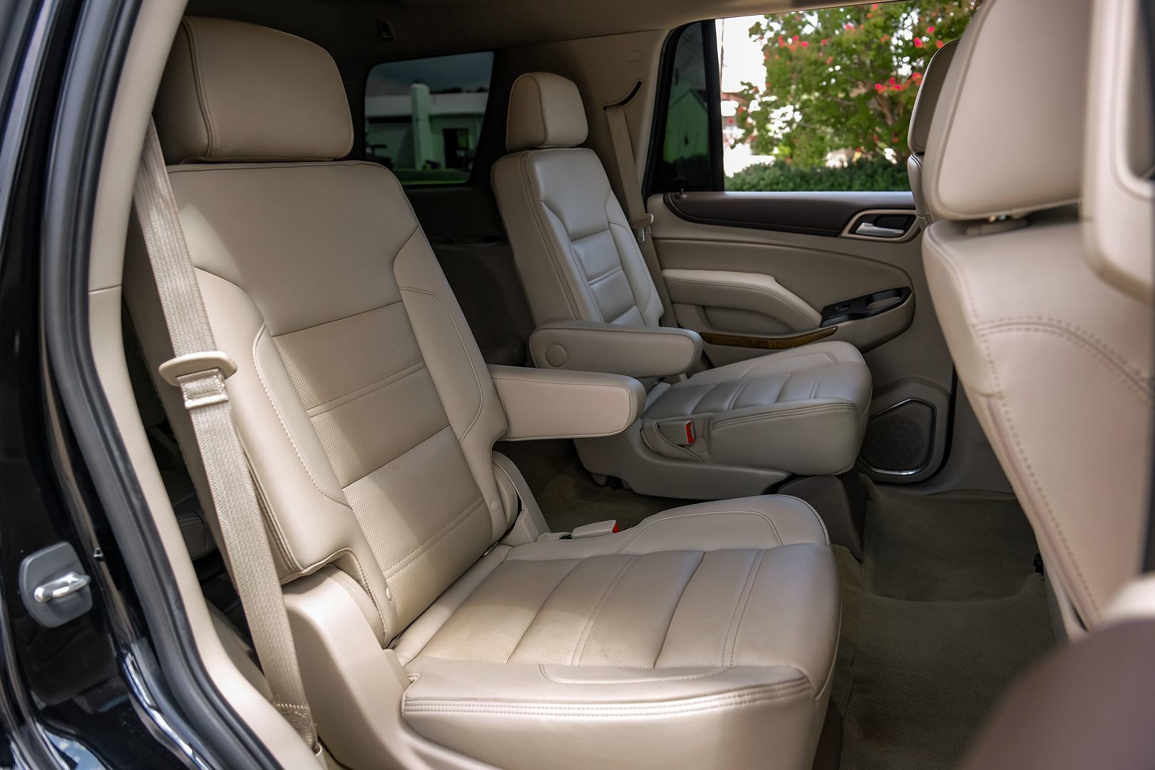 2017 Gmc Yukon Denali photo 34