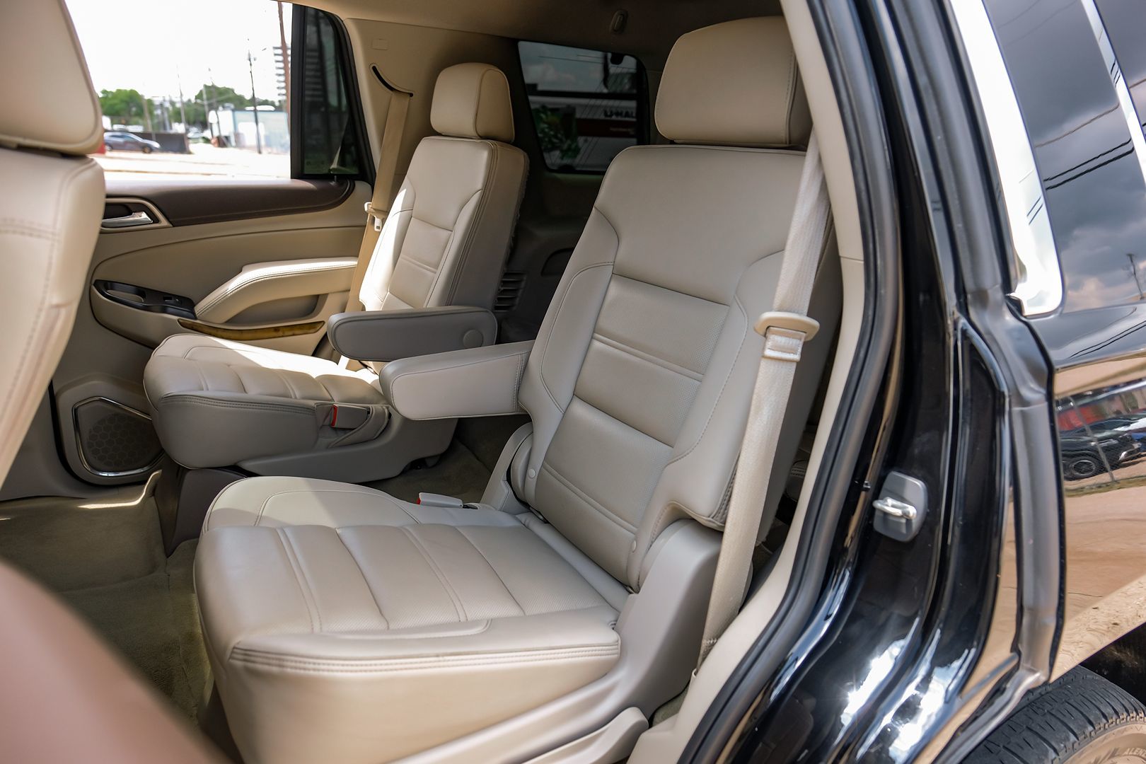 2017 Gmc Yukon Denali photo 37