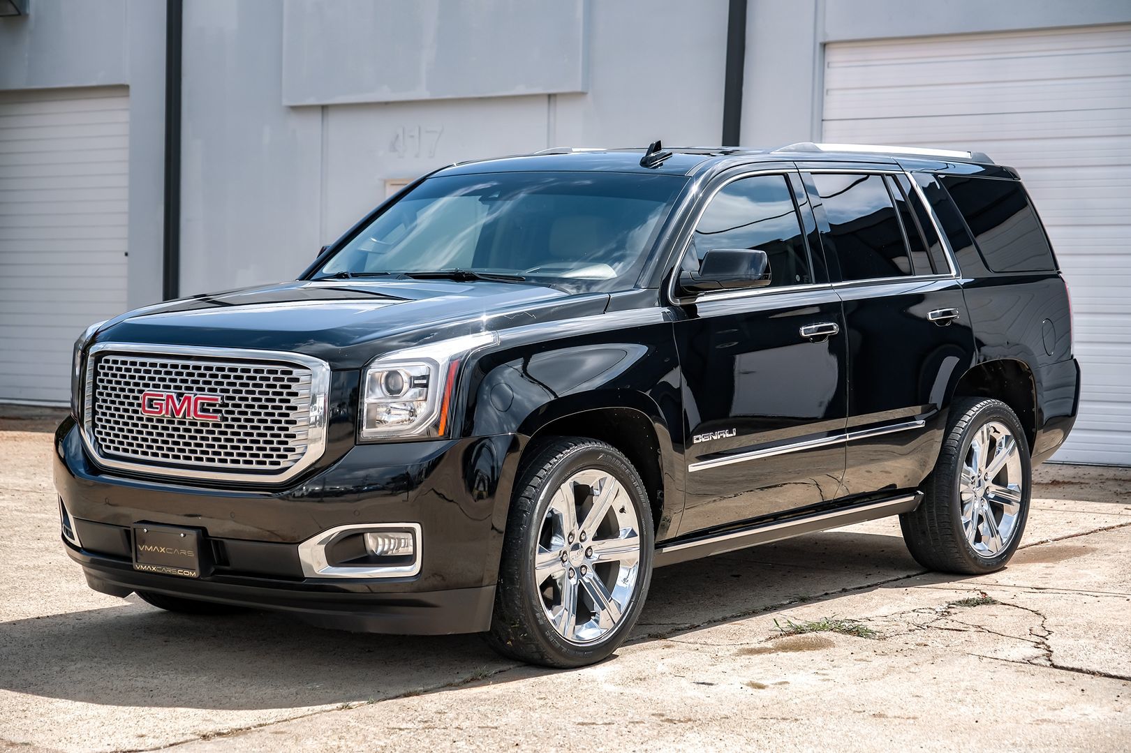 2017 Gmc Yukon Denali photo 2