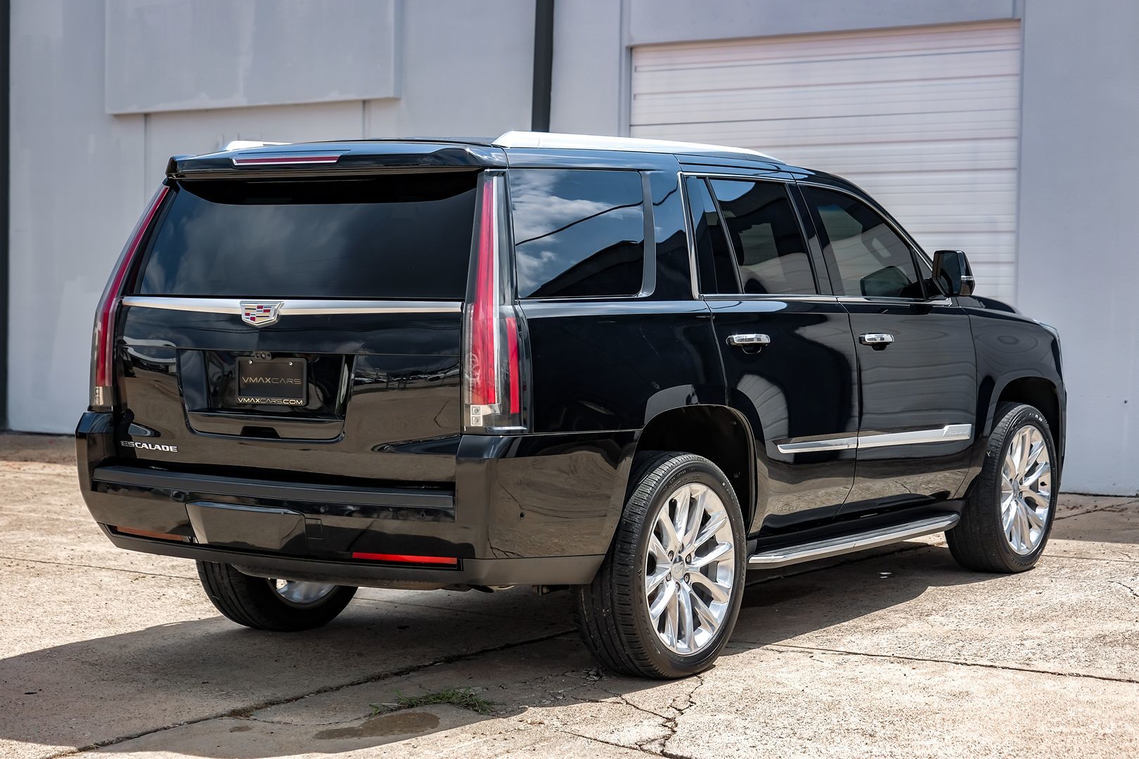 2018 Cadillac Escalade Luxury photo 9