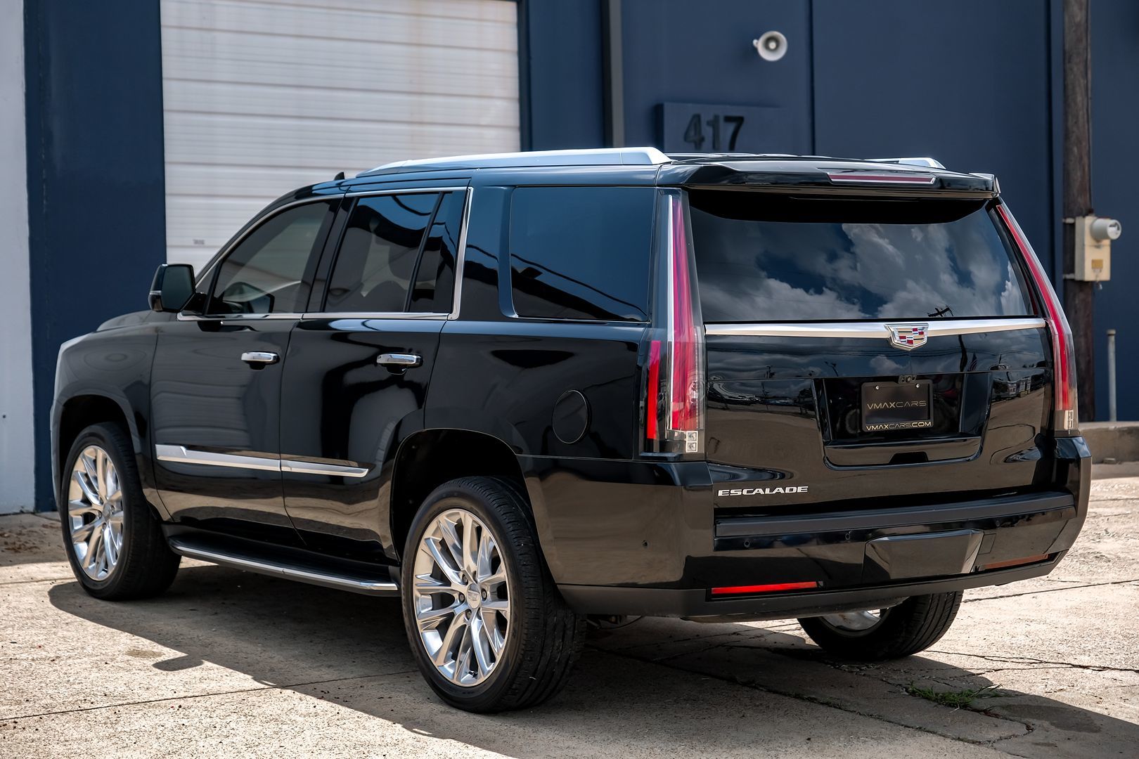 2018 Cadillac Escalade Luxury photo 13