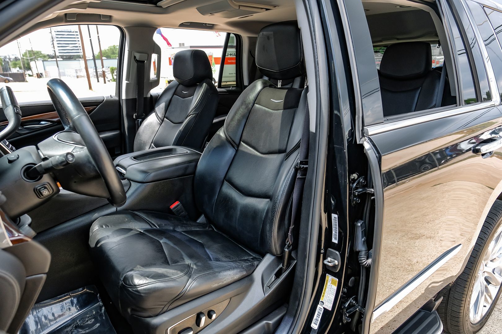 2018 Cadillac Escalade Luxury photo 29