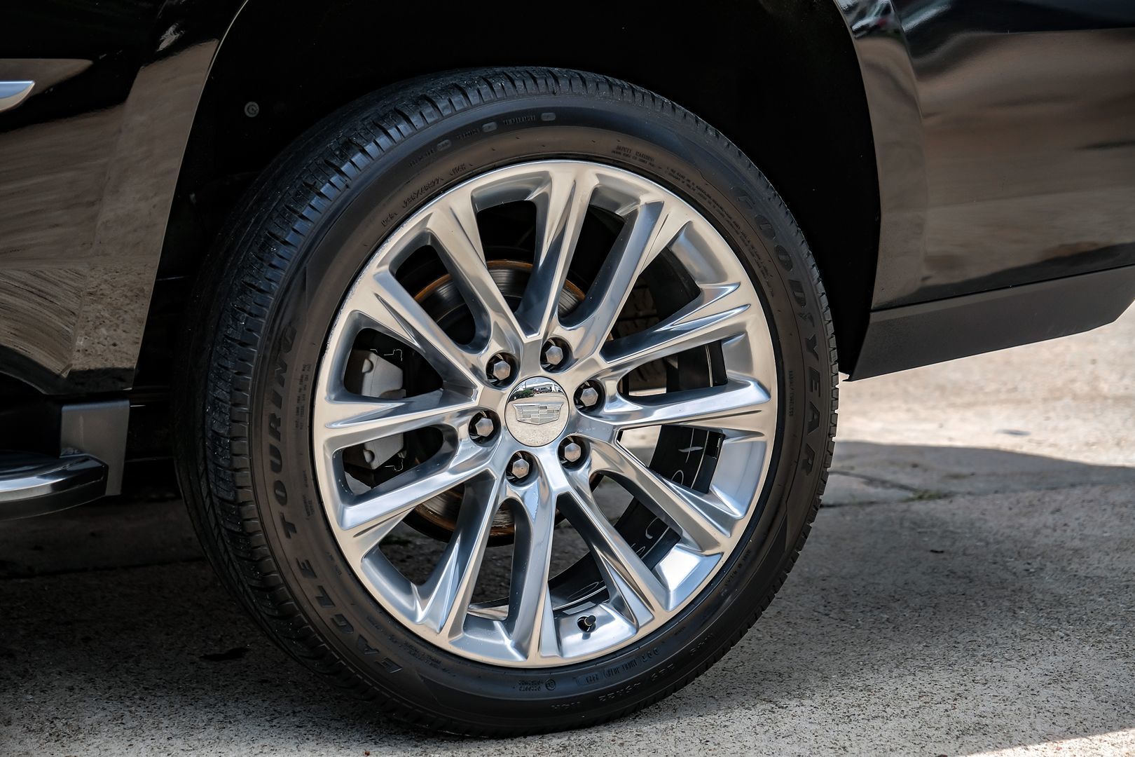 2018 Cadillac Escalade Luxury photo 50