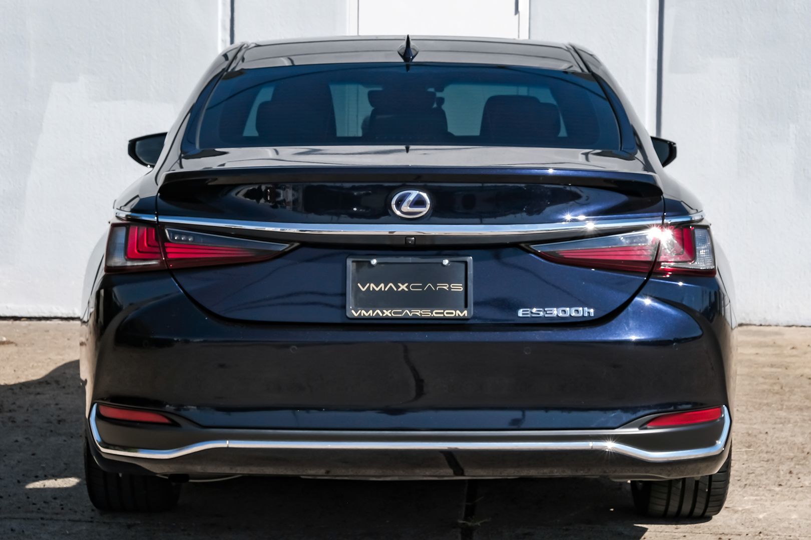 2021 Lexus ES 300h photo 13