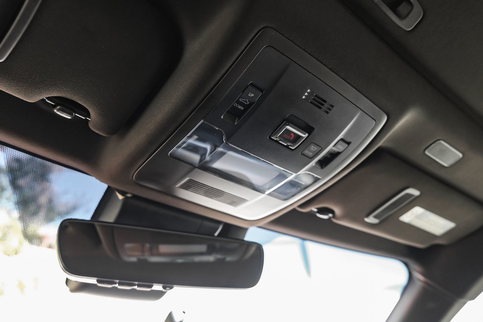 2021 Lexus ES 300h photo 34