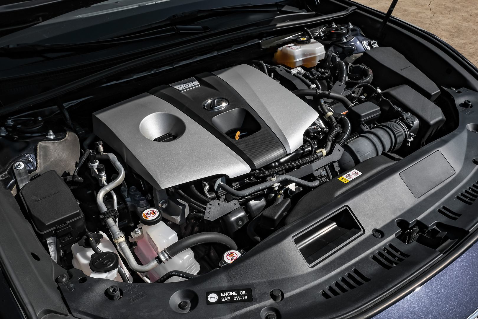 2021 Lexus ES 300h photo 52