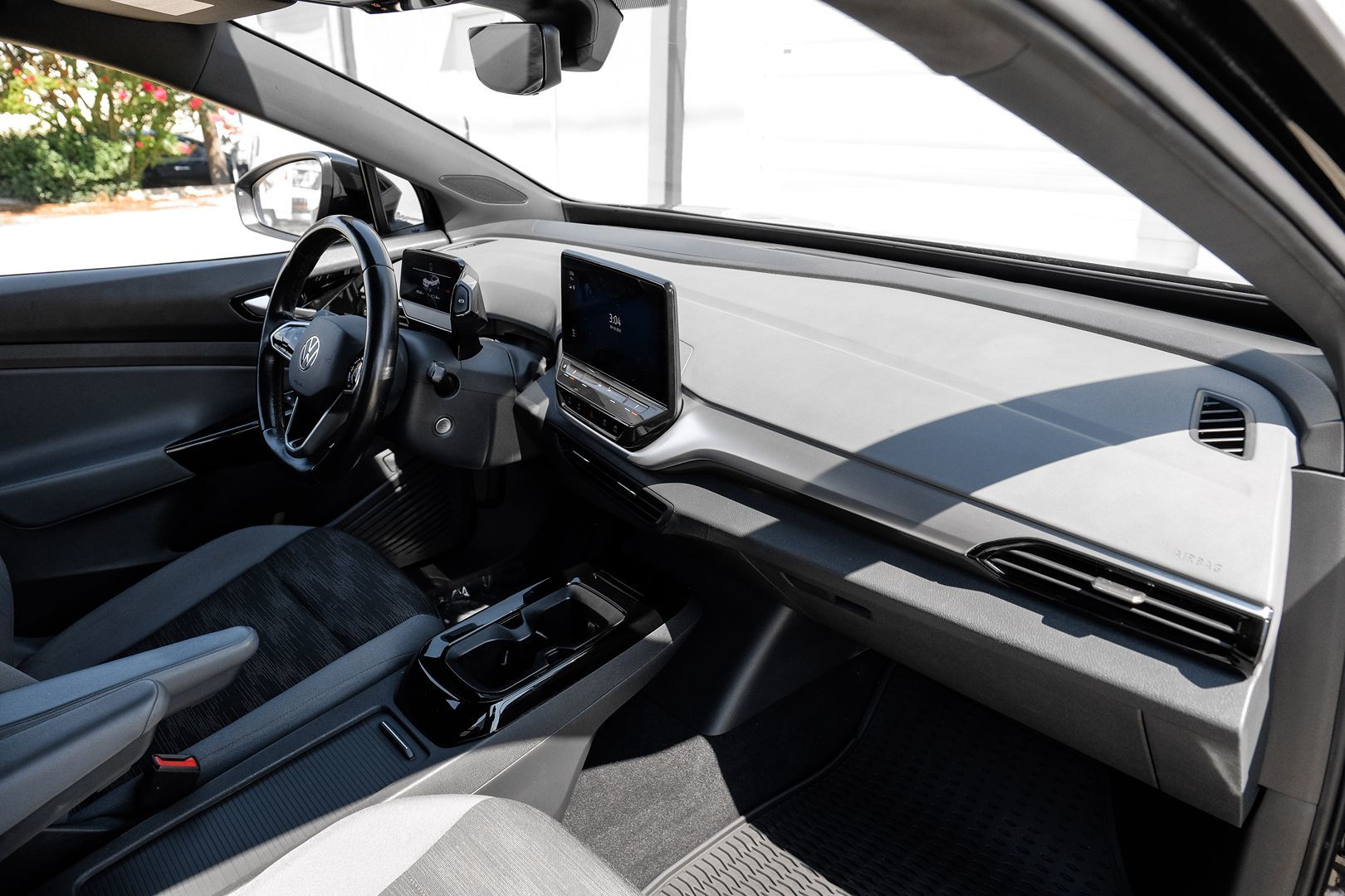 2021 Volkswagen ID.4 Pro photo 12