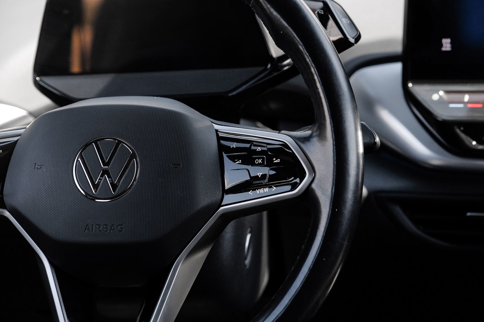 2021 Volkswagen ID.4 Pro photo 16