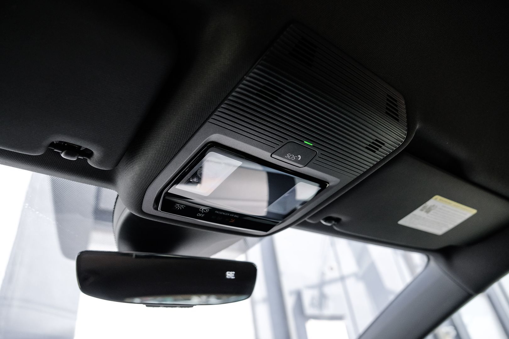 2021 Volkswagen ID.4 Pro photo 22