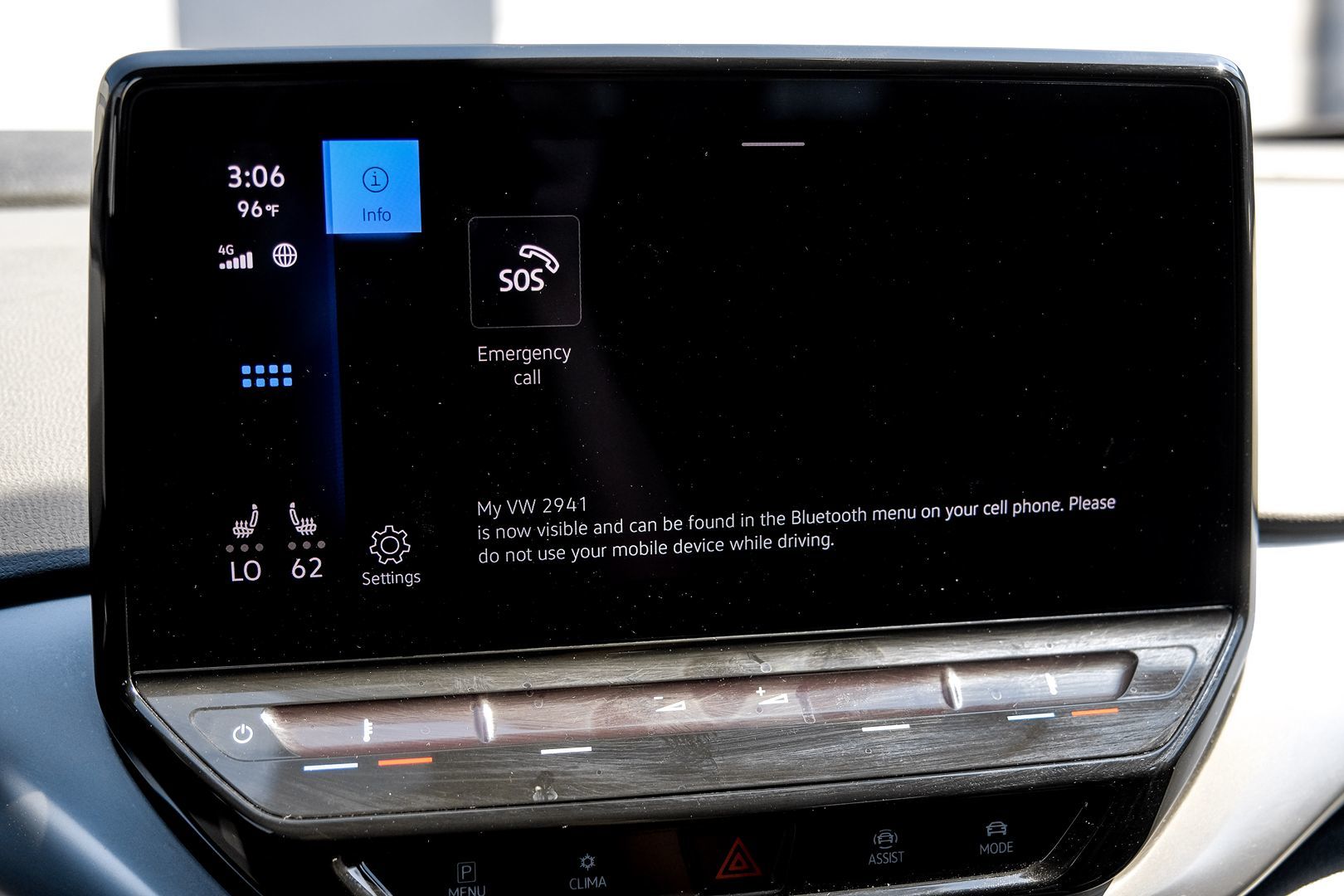 2021 Volkswagen ID.4 Pro photo 23