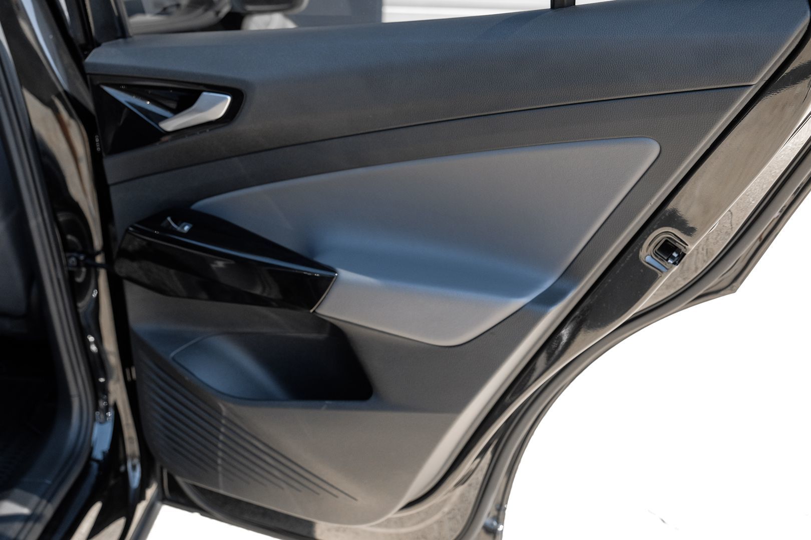 2021 Volkswagen ID.4 Pro photo 39