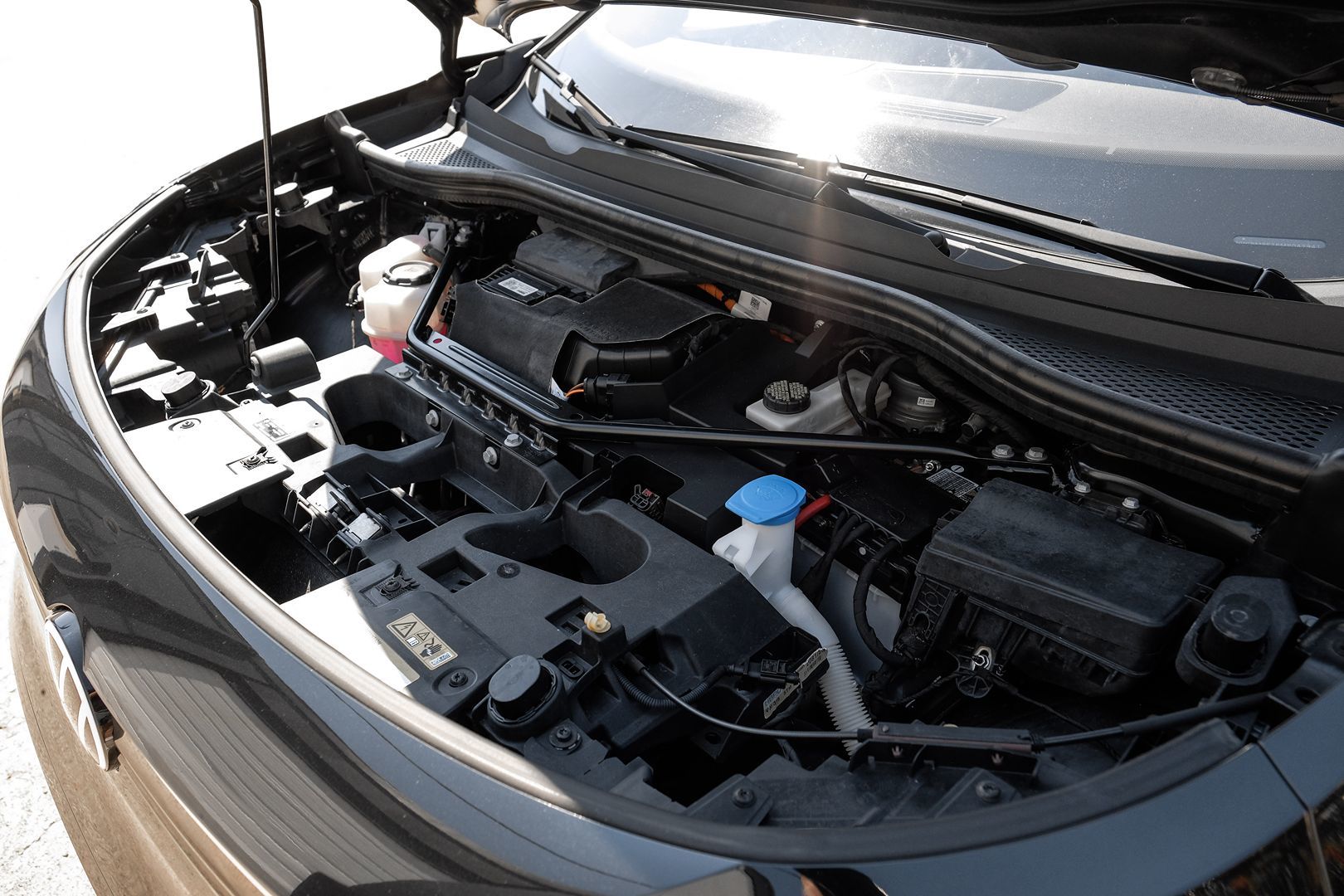 2021 Volkswagen ID.4 Pro photo 42