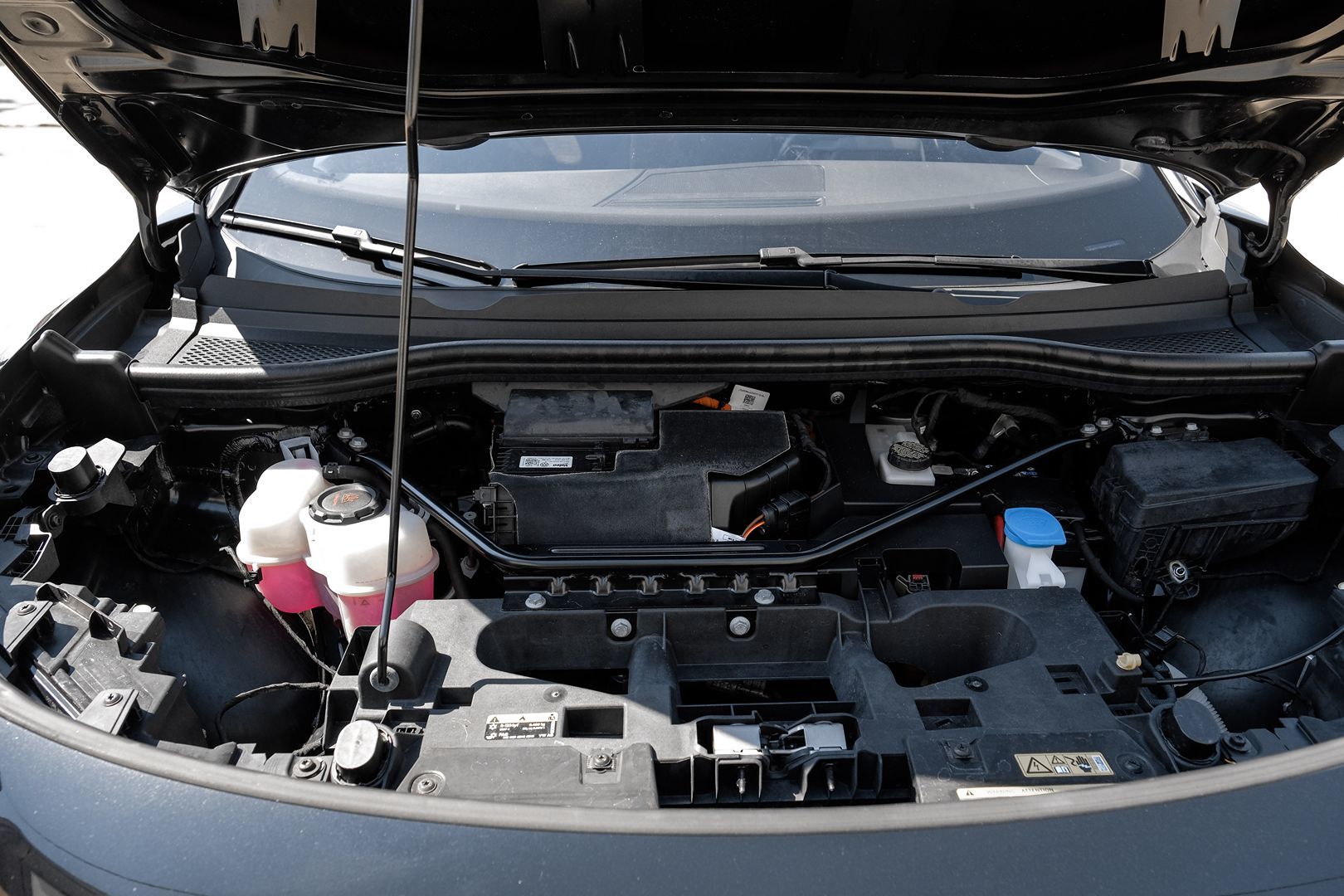 2021 Volkswagen ID.4 Pro photo 43