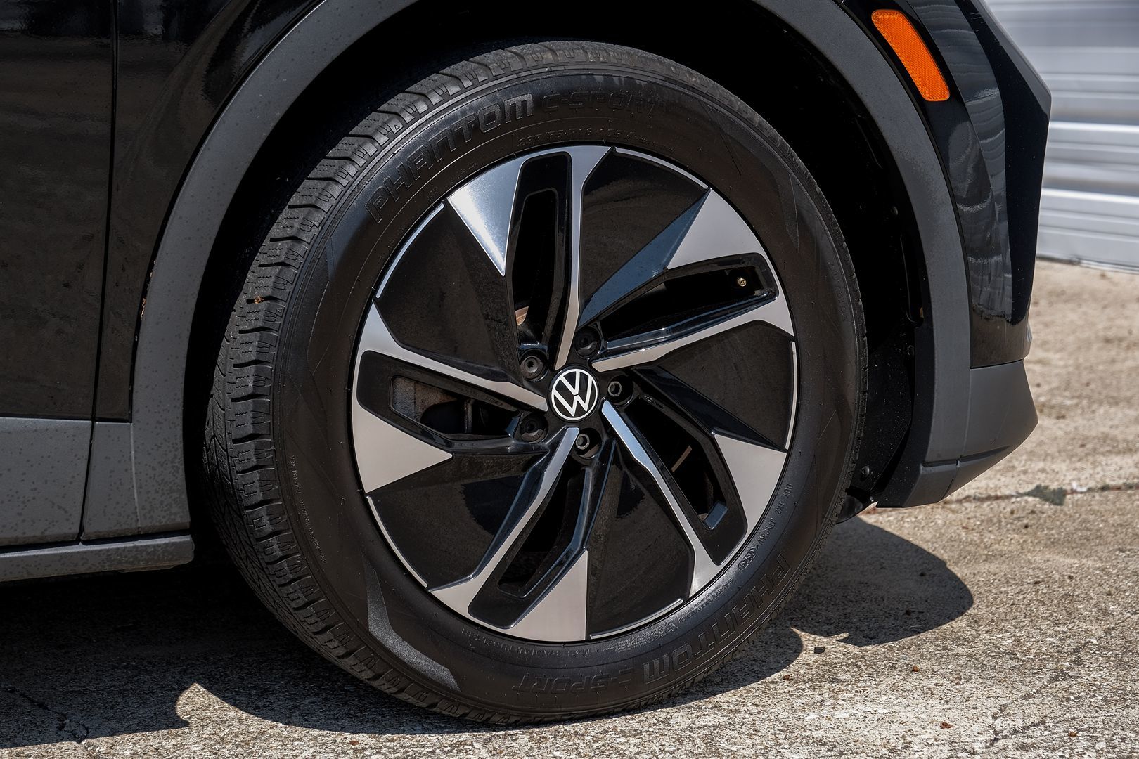 2021 Volkswagen ID.4 Pro photo 50