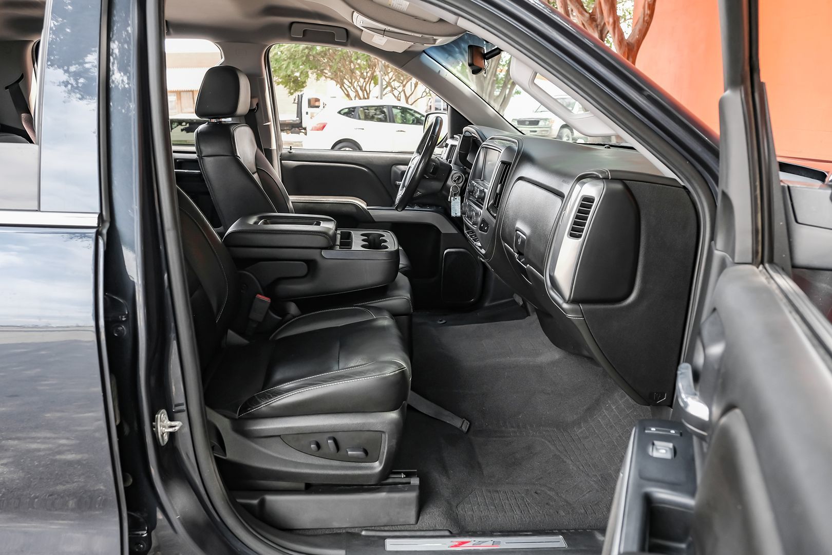 2018 Chevrolet Silverado 1500 LTZ Centennial Edition photo 24