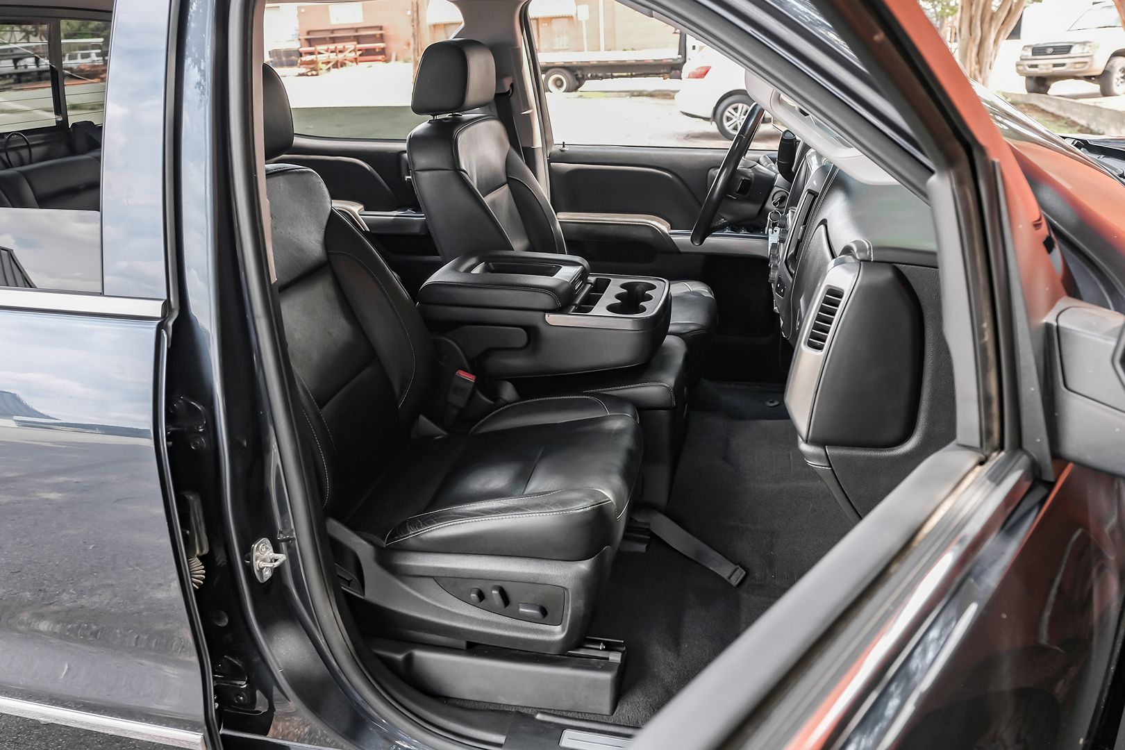 2018 Chevrolet Silverado 1500 LTZ Centennial Edition photo 25