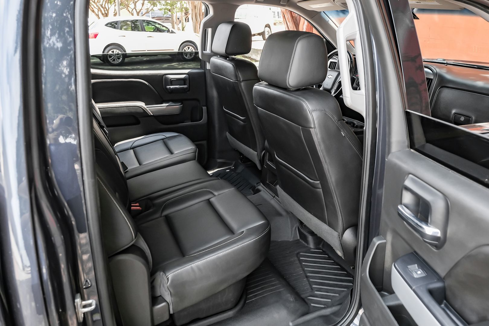 2018 Chevrolet Silverado 1500 LTZ Centennial Edition photo 26