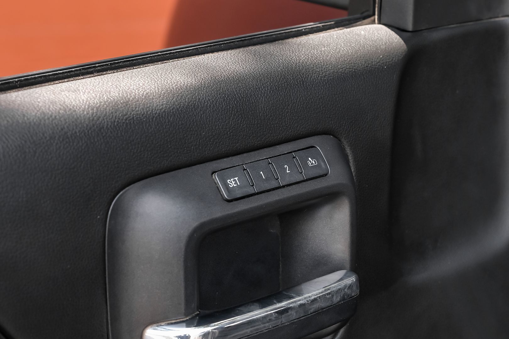 2018 Chevrolet Silverado 1500 LTZ Centennial Edition photo 33