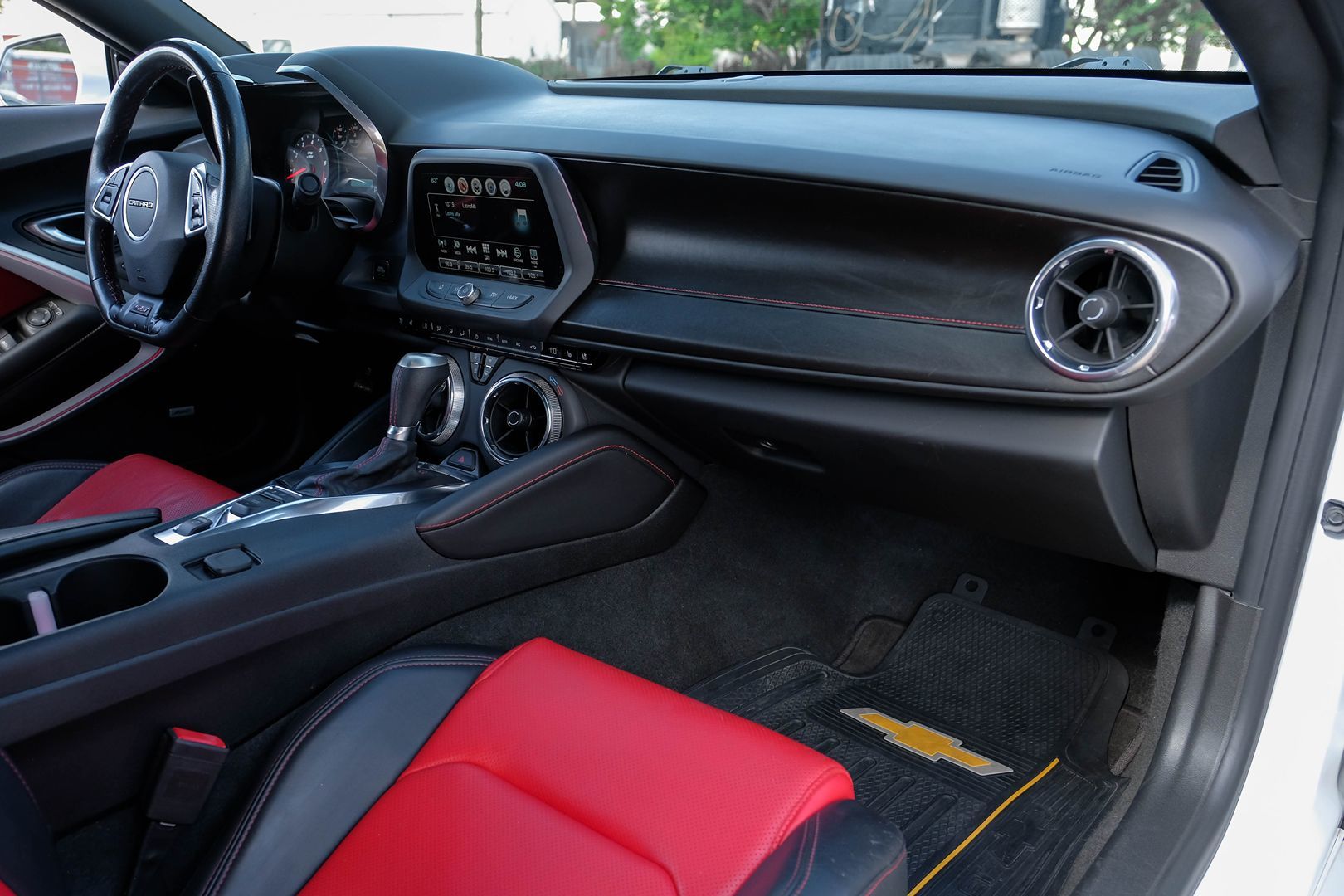2018 Chevrolet Camaro 2SS photo 14