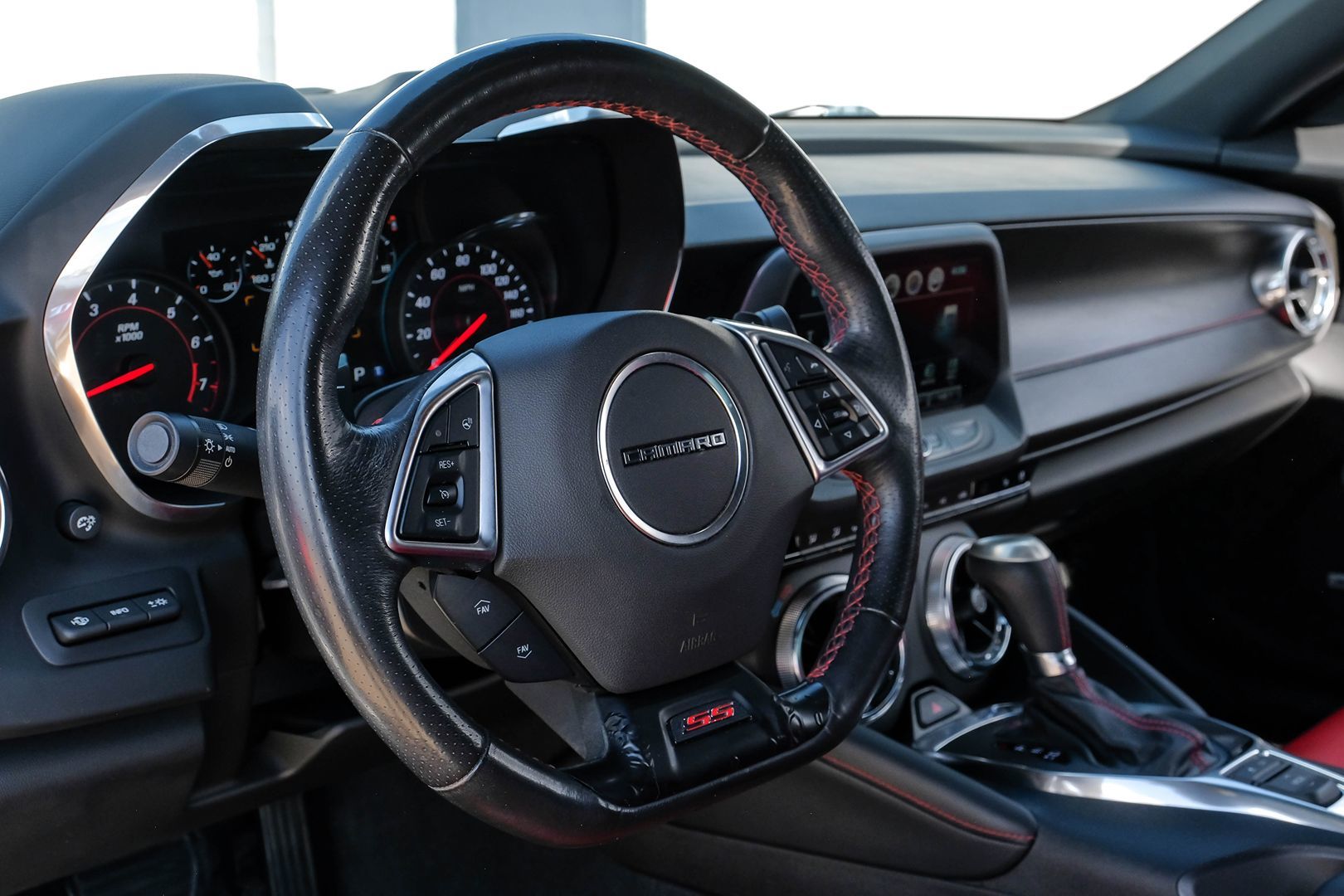 2018 Chevrolet Camaro 2SS photo 16