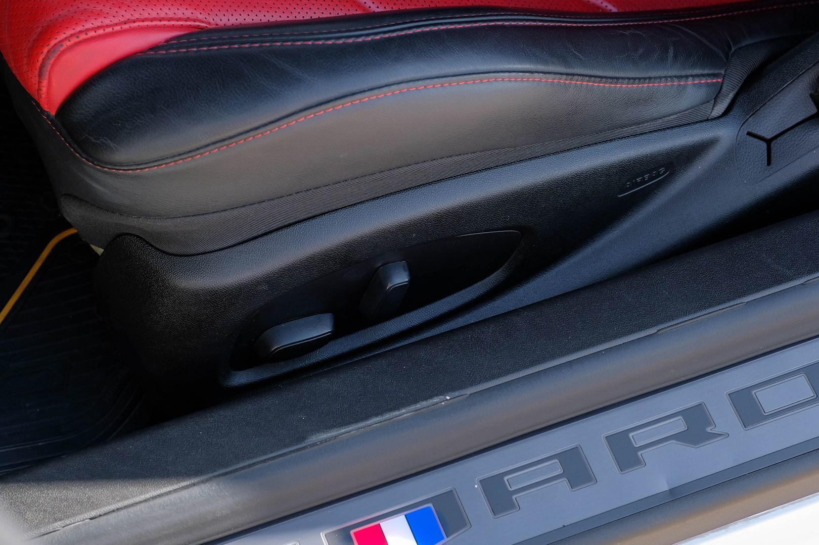 2018 Chevrolet Camaro 2SS photo 21