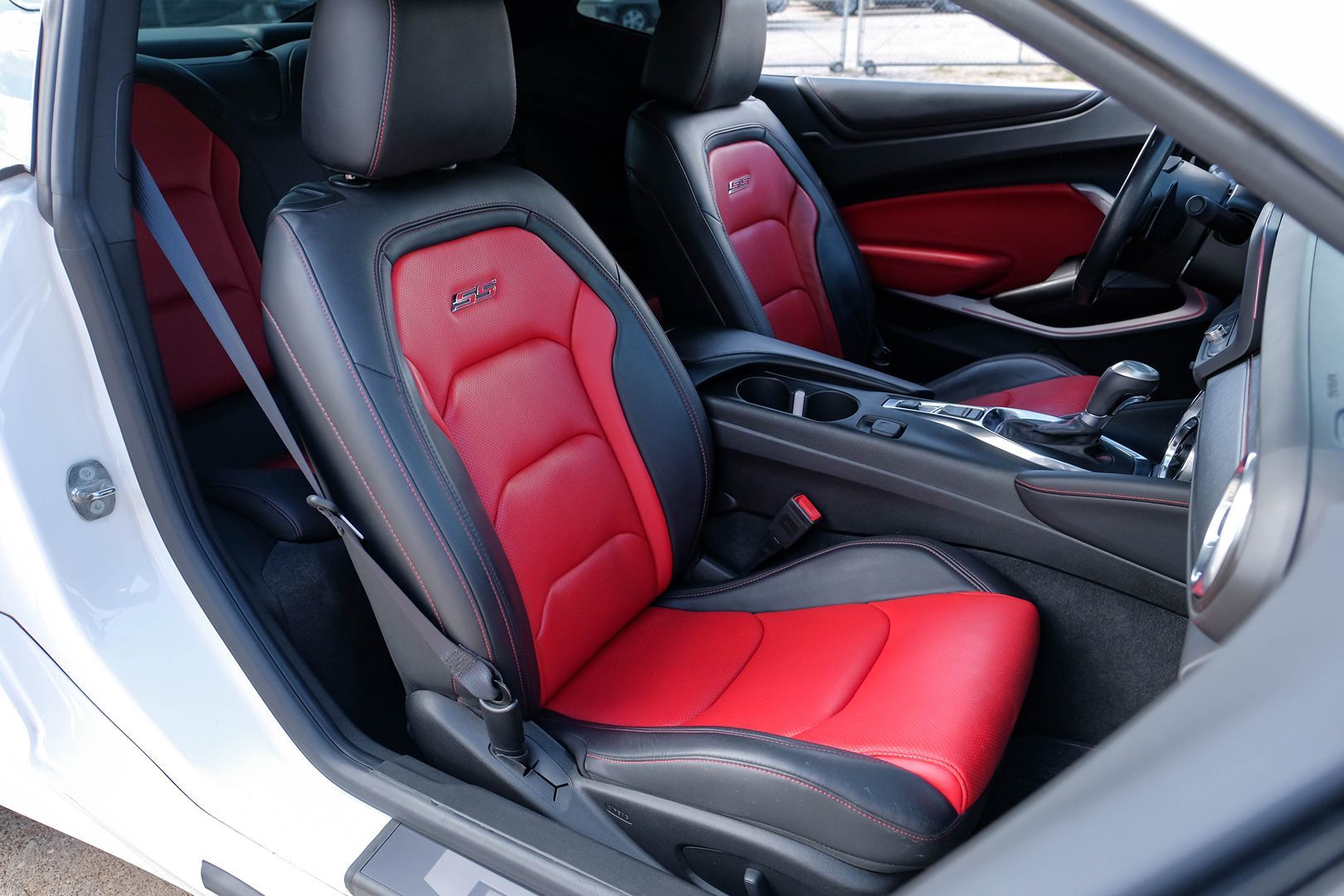 2018 Chevrolet Camaro 2SS photo 22