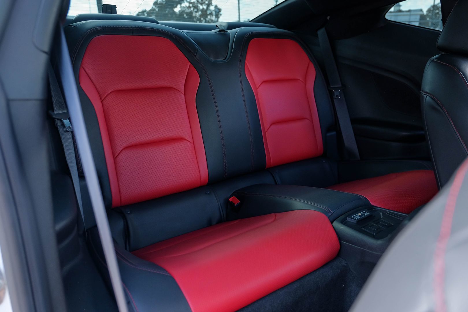 2018 Chevrolet Camaro 2SS photo 25