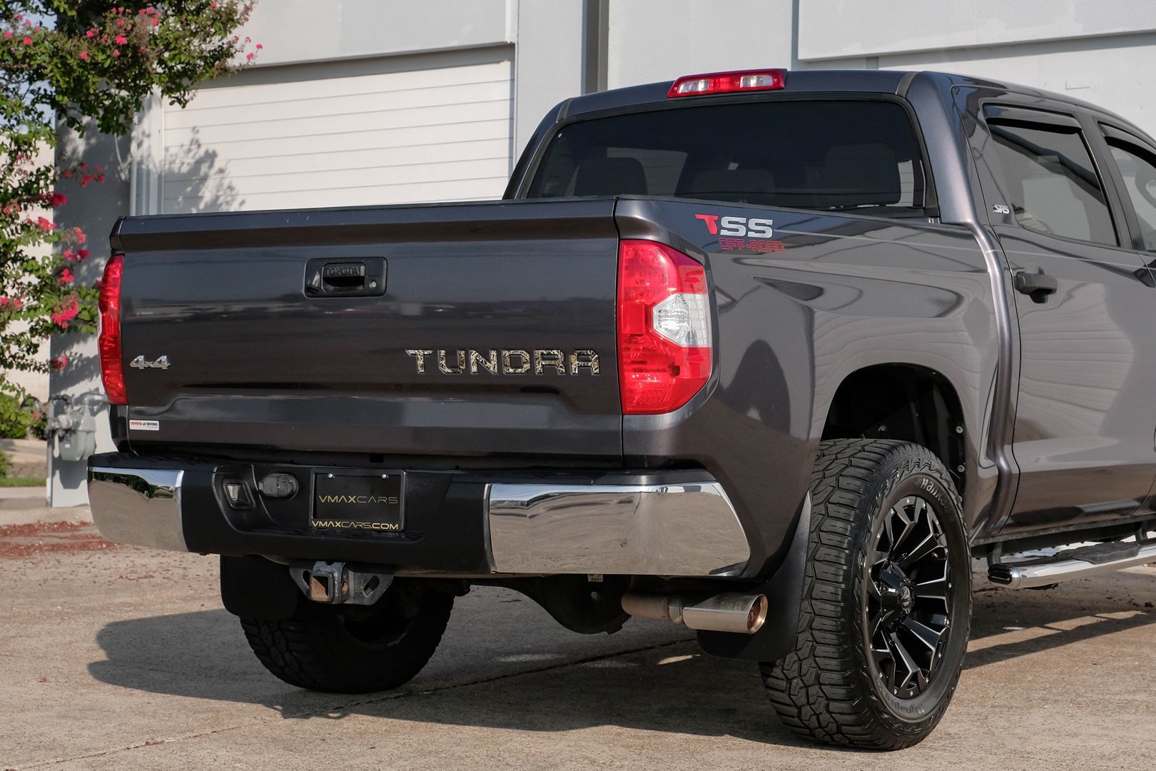 2018 Toyota Tundra SR5 photo 10