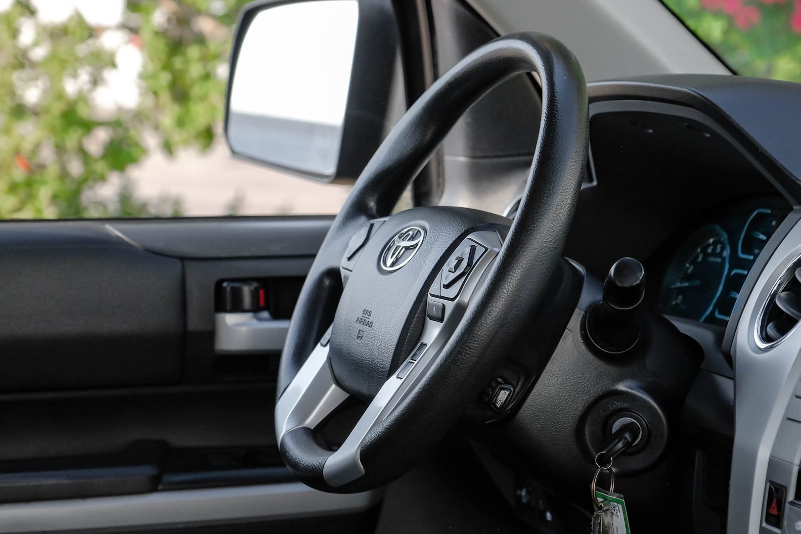 2018 Toyota Tundra SR5 photo 16