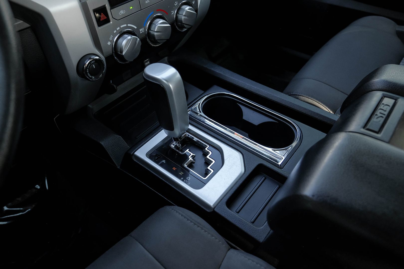 2018 Toyota Tundra SR5 photo 22