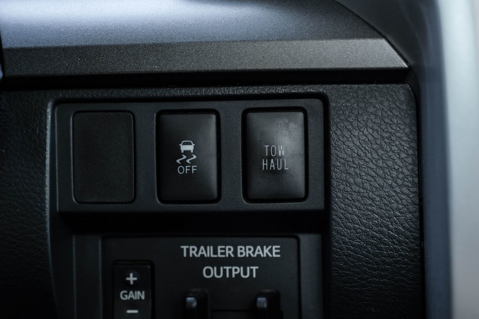 2018 Toyota Tundra SR5 photo 26