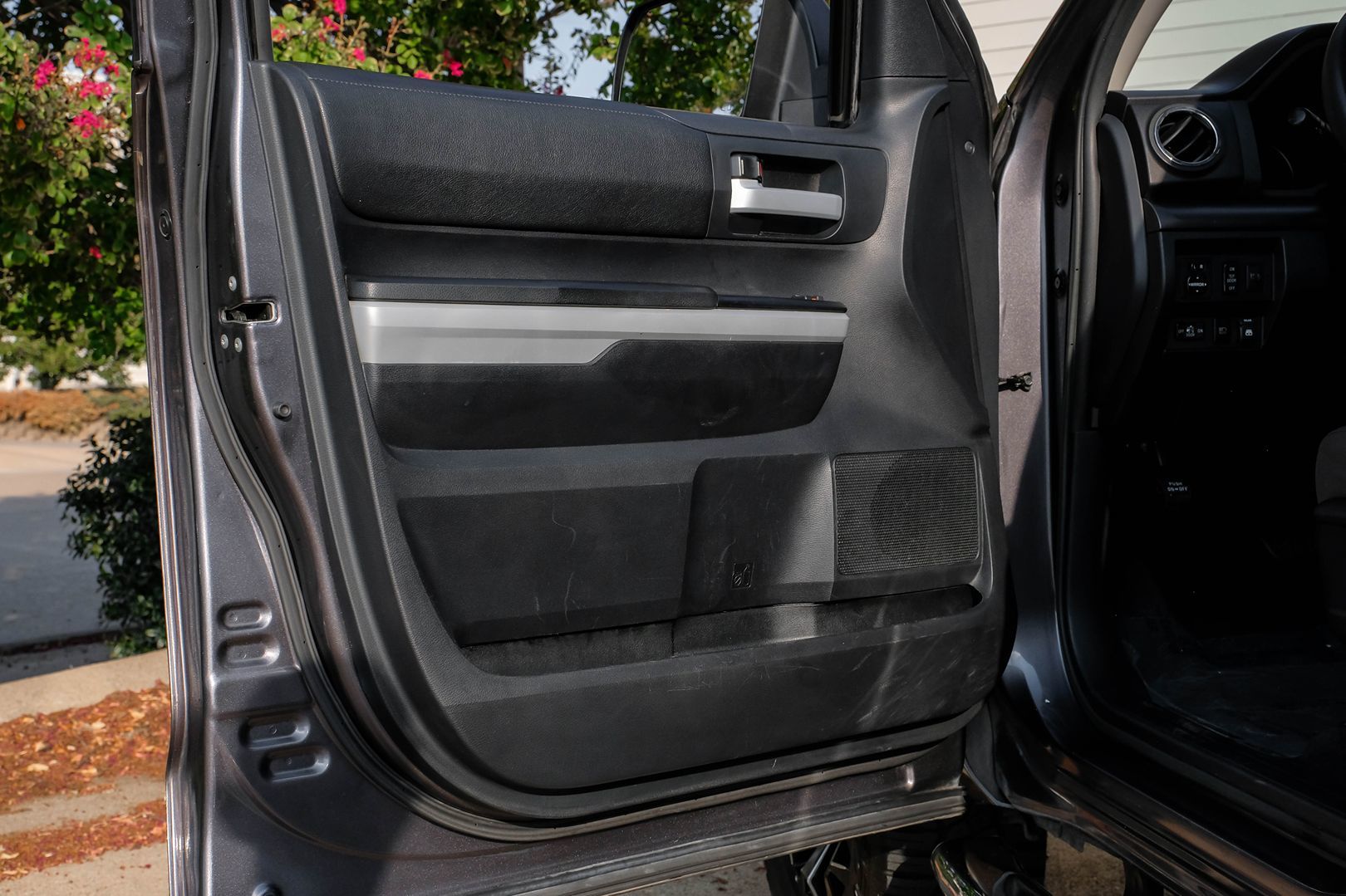 2018 Toyota Tundra SR5 photo 41