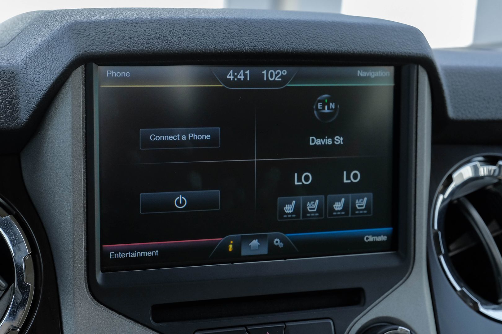 2014 Ford F-350 Lariat photo 27